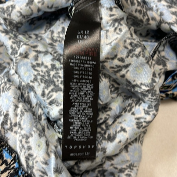 TOPSHOP Women's Casual Blue Romper in Grunge Floral Print Size 8 - Picture 7 of 7